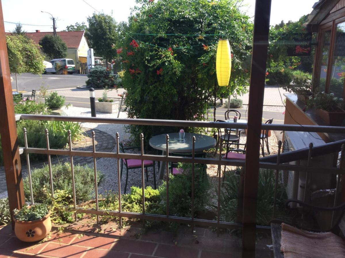 Stoger Panzio Bed & Breakfast Vasszecseny Exterior photo